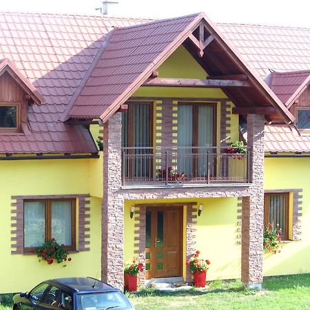 Guest House Kovalik Sucha Hora ภายนอก รูปภาพ