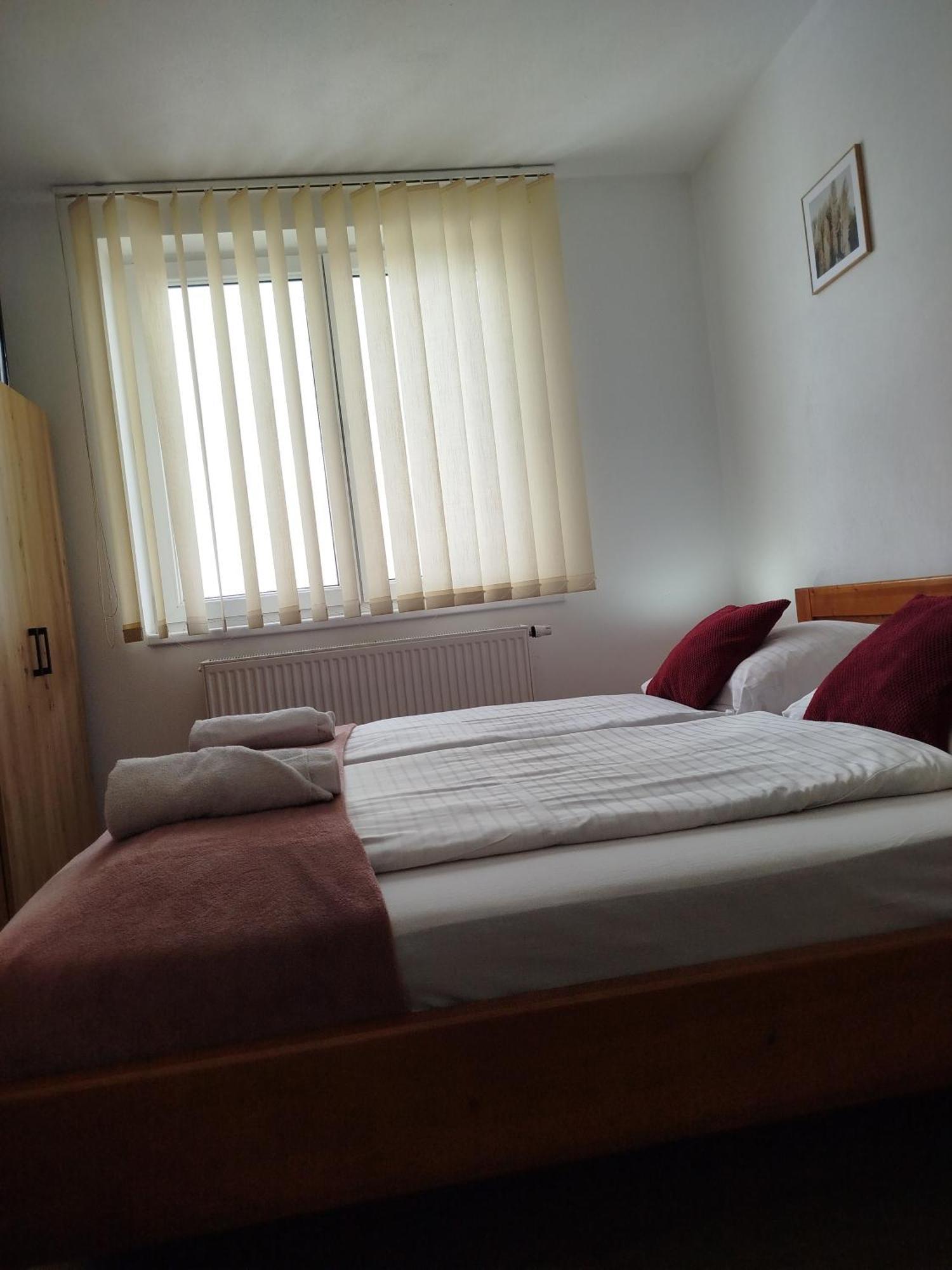 Guest House Kovalik Sucha Hora ภายนอก รูปภาพ