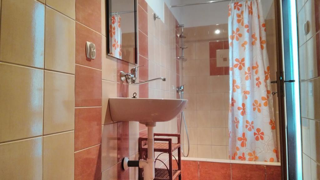 Guest House Kovalik Sucha Hora ภายนอก รูปภาพ